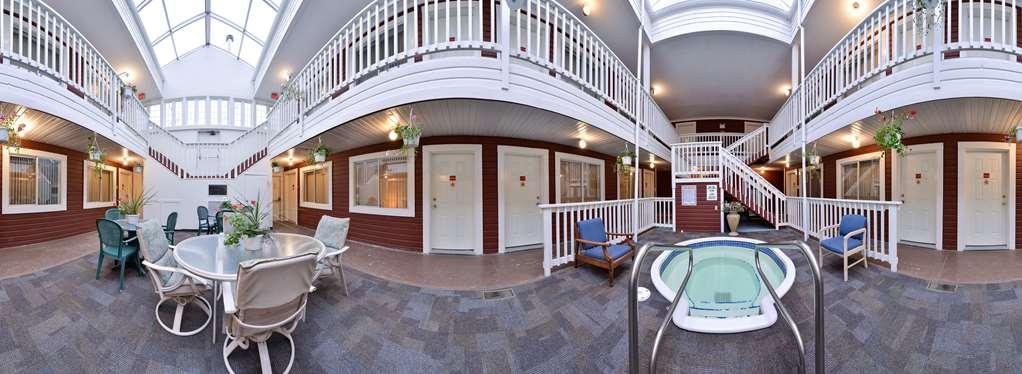 The Downtown, A Coast Hotel Dawson City Interior foto