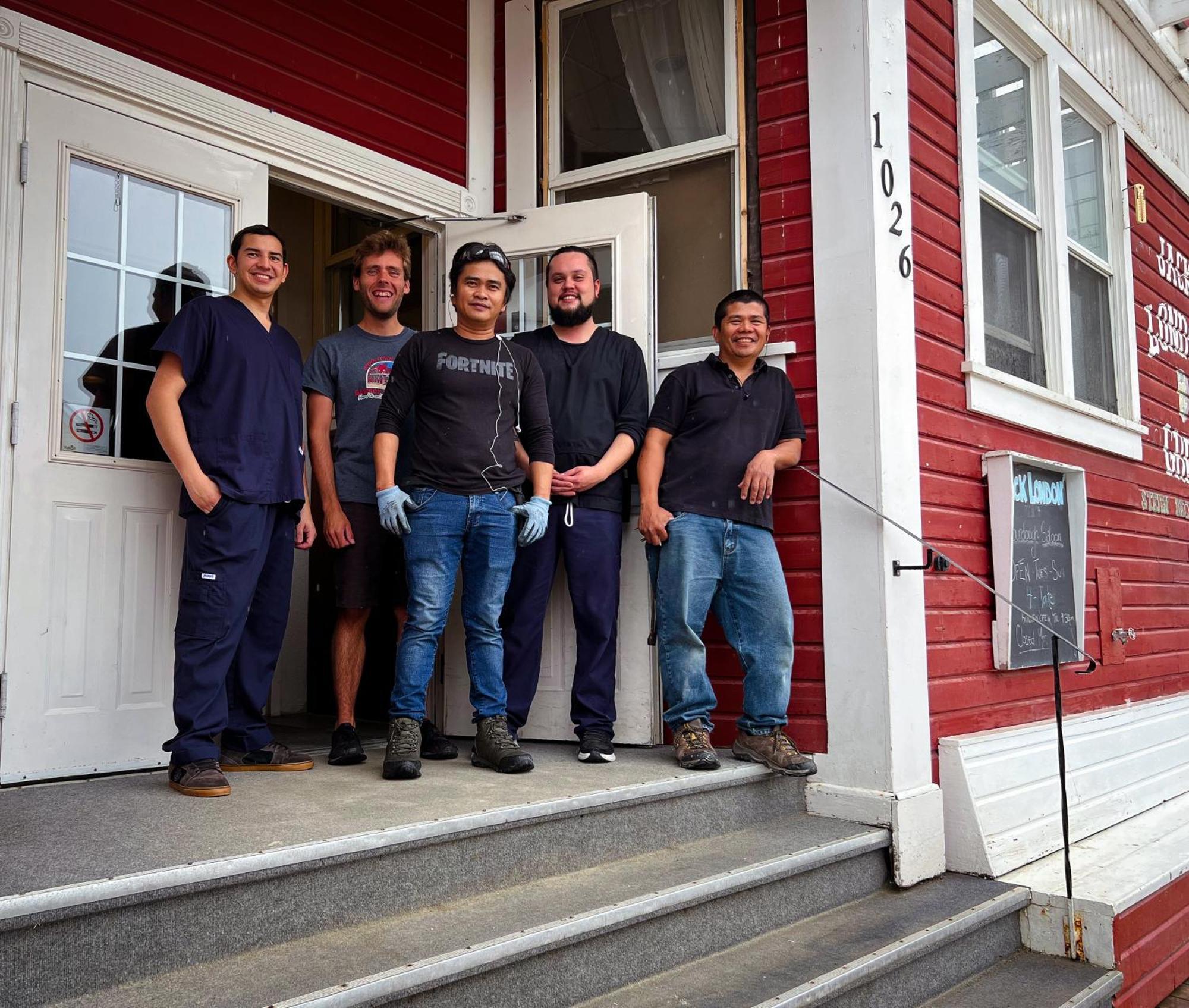 The Downtown, A Coast Hotel Dawson City Exterior foto