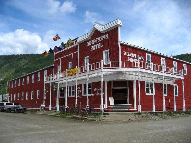 The Downtown, A Coast Hotel Dawson City Exterior foto